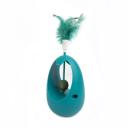 Imagen secundaria del producto Juguete Pendulo  Para Mascotas. Juguete interactivo con diseño de péndulo, cuenta con base semiesferica, bolita de catnip y pluma en la parte superior. Material: Plástico, catnip Color: Rosado, azul, amarillo Disponible: Razas pequeñas.