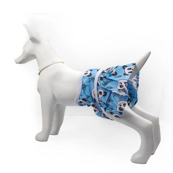 Imagen que muestra el producto Pañal De Hembra Para Mascotas. Pañal de hembra estampado con velcro ajustable. Material: Poliéster Color: Blanco, azul, morado Disponible: Razas medianas y grandes