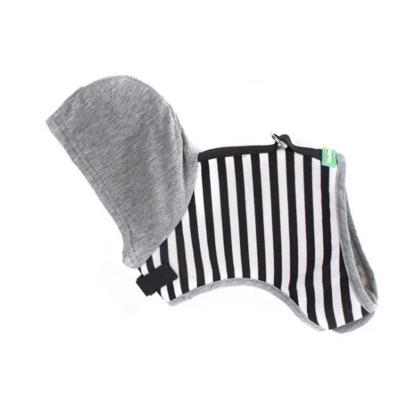 Imagen que muestra el producto Arnes A Rayas  Para Mascotas. Arnés con diseño a rayas tipo capucha, cuenta con hebillas ajustables, broches de seguridad y anillo tipo D para fijar la correa. Material: Poliéster, metal    Color: Rosado, azul, negro, rojo                                                                                Disponible: Razas   pequeñas, mediana, grande. Medidas : TALLA S: CUELLO 30-41 CM TORSO MIN-MAX 41-53 CM PESO MAXIMO – APROX 5-11 KG  TALLA M: CUELLO  40-53 CM TORSO MIN-MAX 56-58 PESO MAXIMO – APROX 11-23 KG, TRAILLA 1,20 CM TALLA L: CUELLO 46-66 CM TORSO MIN-MAX 61-76 CM PESO MAXIMO APROX 23-36 KG TALLA XL: CUELLO 70-81 CM TORSO  MIN-MAX 70-82 CM PESO MAXIMO – APROX 36-50 KG