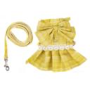 Imagen secundaria del producto Arnes Vestido Para Mascotas. Vestido con diseño tipo tartán, cuenta con correa, hebillas ajustables, moño grande en la parte superior y anillo tipo D para fijar la correa. Material: Poliéster, metal                                                                                                                 Color: Naranja, amarillo, azul, verde, rojo  Disponible: Razas pequeñas. Medidas: TALLA XS: CUELLO 23-33 CM TORSO  MIN-MAX 30-45 CM PESO MAXIMO – APROX 2-5 KG, TRAILLA 1,20 CM TALLA S: CUELLO 30-41 CM TORSO MIN-MAX 41-53 CM PESO MAXIMO – APROX 5-11 KG, TRAILLA 1,20 CM