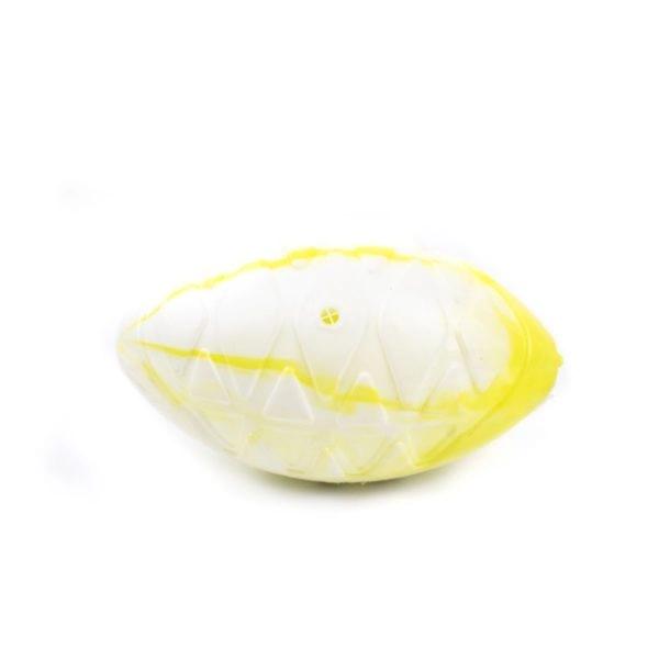 Imagen que muestra el producto Pelota Chillona De Beisbol Para Mascotas. Juguete pelota de beisbol, cuenta con sonido interno. Material: Plástico                                                                                                                                                                                                                                     Color: Azul, rojo, verde, naranja                                                                                                                                                                                                                              Disponible: Razas medianas y grandes