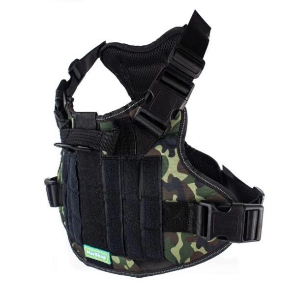 Imagen que muestra el producto Pechera Anti-Tirones Militar Para Mascotas. Pechera anti-tirones, cuenta con hebillas ajustables, broches de seguridad, velcro para personalizar y anillo tipo D en la parte superior e inferior para fijar la correa. Material: Poliéster, metal Color: verde militar, azul militar, verde, beige Disponible: Razas medianas y grandes. Medidas: TALLA S GRANDE 46-57 CM  TALLA M GRANDE: 46 -72 CM  TALLA L GRANDE: 54- 78 CM TALLA XL GRANDE 68 – 94 CM TALLA XXL GRANDE: 82-104 CM