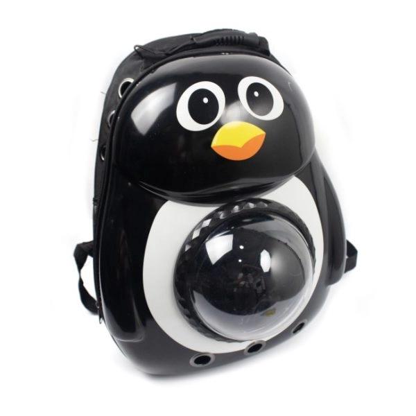 Imagen que muestra el producto Bolso Cargador Pingüino Y Mariquita. Maleta estampada para mascotas, cuenta con respiradero tipo anillos y cupula intercambiable. Material: Plástico, poliéster Color: Disponible en la foto. Disponible: Razas pequeñas.