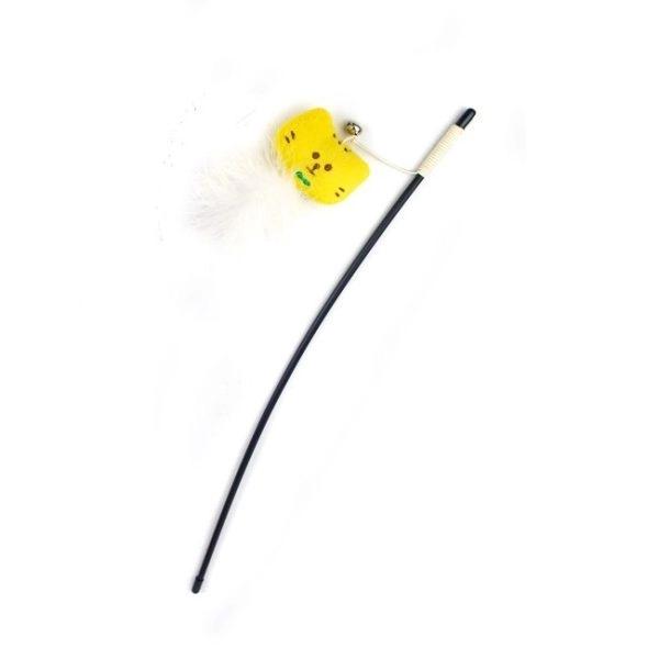 Imagen que muestra el producto Caña Gato Para Mascotas. Caña para mascotas con juguete de felpa. Material: Poliéster, plástico, plumas  Color: Rosado, blanco, amarilo  Disponible: Razas pequeñas