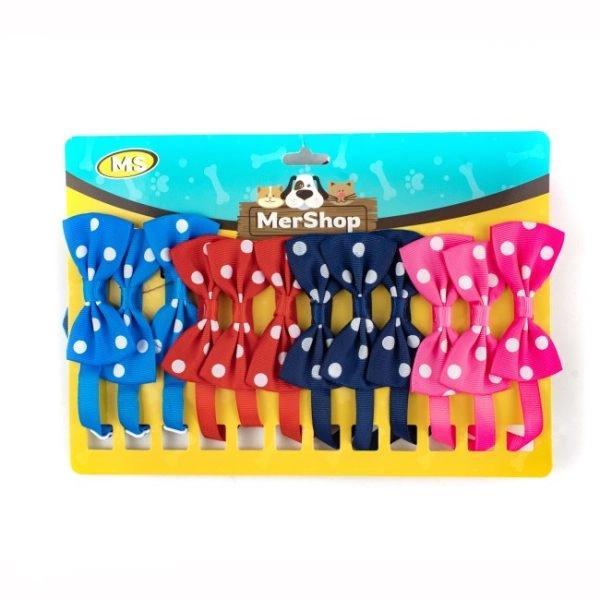 Imagen que muestra el producto Collar  Con Accesorio Decorativo Para Mascotas. Collar con moño decorativo, cuenta con hebilla ajustable y broche de seguridad. Material: Poliéster, metal    Color: Azul, rosado, rojo                                                                      Disponible: Razas pequeñas. Medidas: Largo 23 cm * Ancho 27  cm