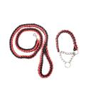 Imagen secundaria del producto Collar De Ahogo Trenzado Para Mascotas. Collar con correa, cuenta con diseño tejido, cadena ajustable en el cuello y gancho para fijar al colllar. Material: Poliéster, metal                                                                                                    Color: Azul, rojo, negro, rojo con negro, rojo con azul, azul con negro                                                                        Disponible: Razas pequeñas y medianas Medidas: Trailla 1,30 cm* Ancho 2,5 cm Collar Largo 35cm* Ancho 2,5cm