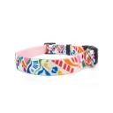 Imagen secundaria del producto Collar Estampados Para Mascotas. Collar estampado para mascotas, cuenta con broche de seguridad y anillo tipo D para fijar la correa. Material: Poliéster                                                                                                                                                                                                      Color: Rosado, negro, azul, azul con rosa, verde militar.                                                                                                                                                                                                             Disponible: Razas pequeñas.