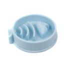 Imagen que muestra el producto Comedero Plateado Tradicional. Comedero antirreflujo con diseño de pescado. Cuenta con antideslizantes. Material: ABS  Color: Rosado, verde, azul                                                                                                        Disponible: Razas pequeñas y medianas.