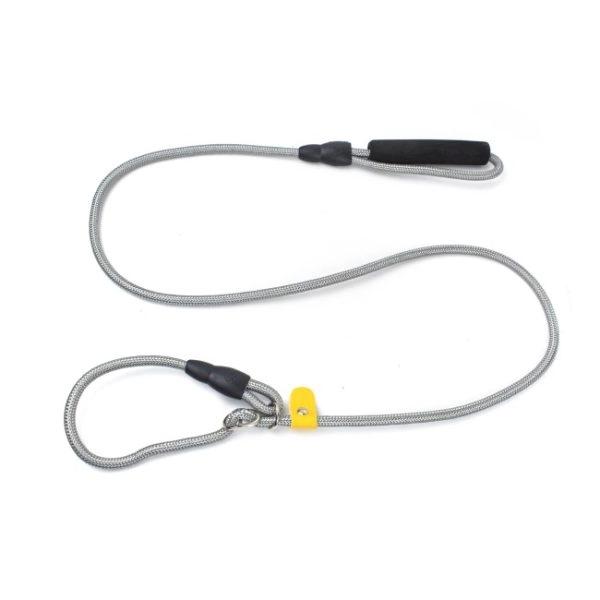 Imagen que muestra el producto Correa De Ahogo Para Mascotas. Collar de ahogo unicolor para mascotas. Material: Poliéster, metal Color: Negro, gris, rojo, azul oscuro, azul claro. Disponible: Razas pequeñas, medianas y grandes.