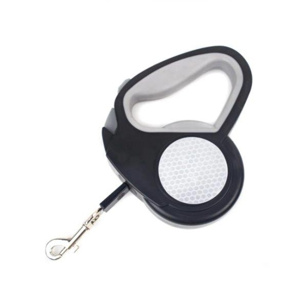 Imagen que muestra el producto Correa Retractil Reflectiva Para Mascotas  3M 5M. Correa retractil, cuenta con adhesivo reflectivo y botón para fijar la correa. Trae 3M de cuerda. Material: PVC, metal     Color: Verde, naranja, gris                                                                                 Disponible: Razas pequeñas y medianas de hasta 20kg.Medidas:  Largo 3M * 12kg  Largo 5M * 20kg