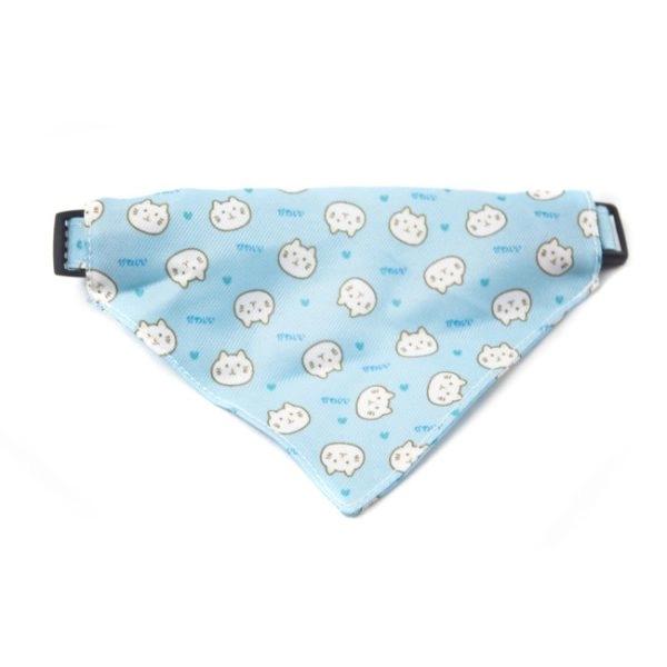 Imagen que muestra el producto Pañoleta Estampada Minimal  Para Mascotas. Pañoleta estampada para mascotas, cuenta con broche de seguridad, hebilla ajustable y anillo tipo D para fijar la correa. Material: Poliéster Color: Azul, rosado Disponible: Razas pequeñas y medianas