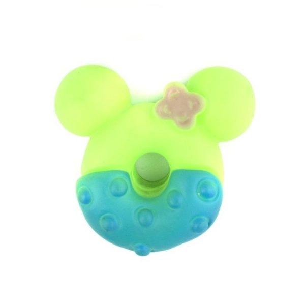 Imagen que muestra el producto Juguete Micky Para Mascotas. Juguete chillón, cuenta con diseño de dona de Mickey Mouse. Material: Plástico Color:  Azul, rosado, naranja, amarillo Disponible: Razas pequeñas.