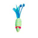 Imagen secundaria del producto Ratón Con Plumas Para Mascotas. Juguete ratón, cuenta con plumas en la parte inferior. Material: Poliéster, plumas Color: Rojo, azul, naranja, morado, verde Disponible: Razas pequeñas