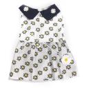 Imagen que muestra el producto Vestido De Flores Para Mascotas. Vestido de cuello con estampado de flores. Cuenta con anillo tipo D para fijar la correa. Material: Poliéster Color: Azul, negro, rosado Disponible: Razas pequeñas.