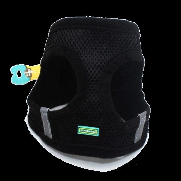 Imagen que muestra el producto Pechera Reflectiva  Para Mascotas. Pechera con tejido reflectivo, velcro ajustable y broche de seguridad en la parte superior, cuenta con anillos tipo D para fijar la correa. Material: Poliéster, metal  Color: Negro, rojo, naranja, verde                                                                               Disponible: Razas pequeñas Medidas: TALLA S: CUELLO 30-41 CM TORSO MIN-MAX 41-53 CM PESO MAXIMO – APROX 5-11 KG TALLA M: CUELLO  40-53 CM TORSO MIN-MAX 56-58 PESO MAXIMO – APROX 11-23 KG