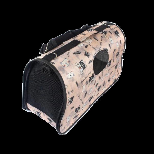 Imagen que muestra el producto Guacal De Tela Estampado Para Mascotas. Guacal de tela estampado, cuenta con malla transpirable en los costados, cremallera al rededor y tirilla para poder transportar. Material: Poliéster Estampado: Disponible: Razas pequeñas.
