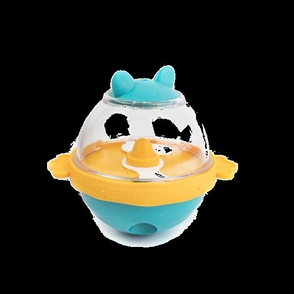 Imagen que muestra el producto Juguete De Premios Semiesférica. Juguete interactivo de premios, cuenta con base semiesférica, orificios en la parte inferior y tapa en la parte superior para poder agregar los snakcs. Material: Plástico Color: Azul Disponible: Razas pequeñas.